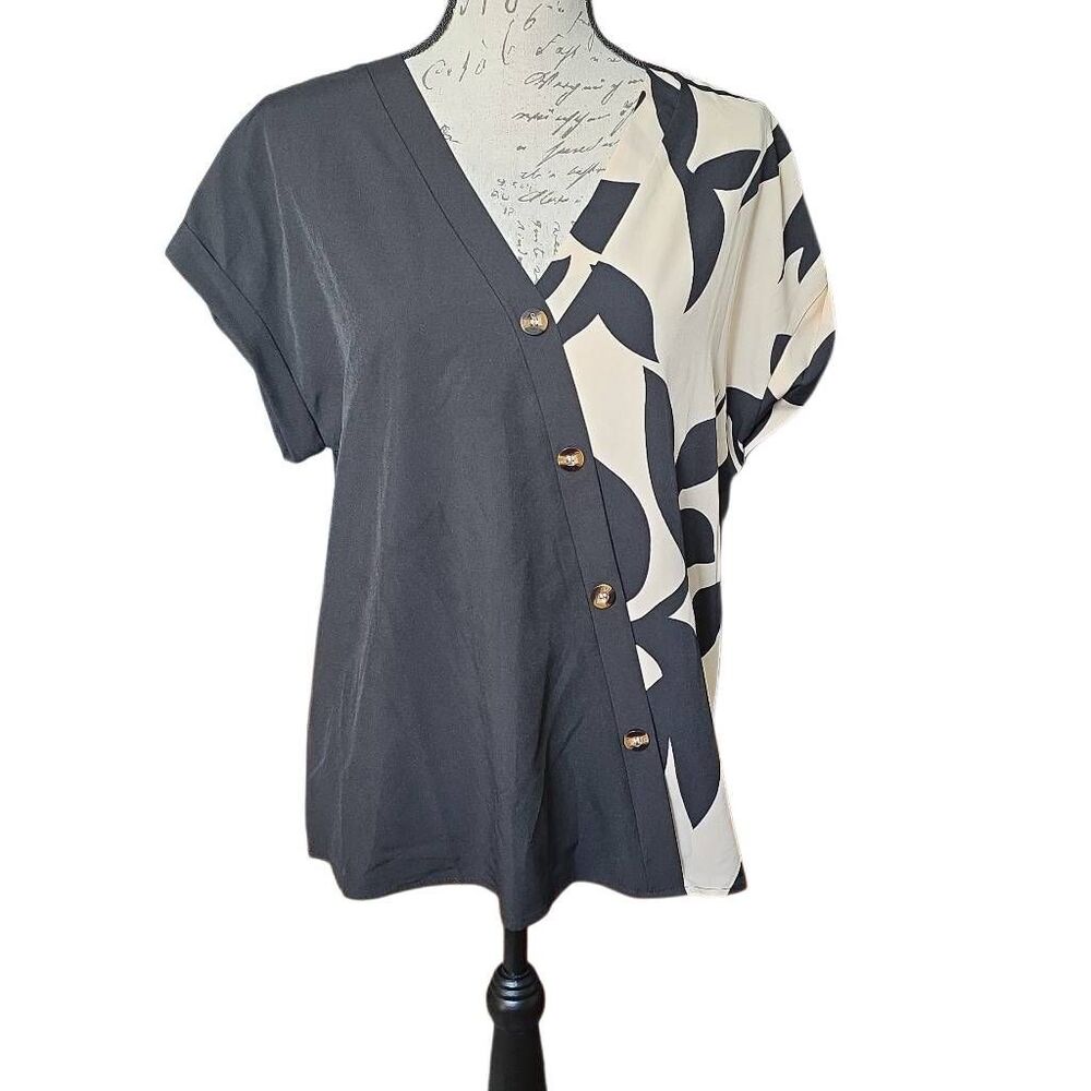 Shein Women's Size XL Black Cream Assemetrical Placket Colorblock Print Blouse